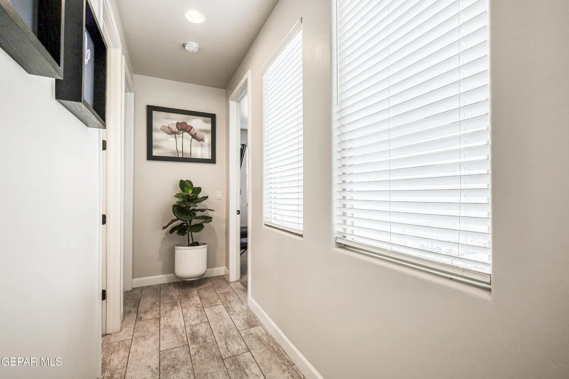 Photo of 5892 VALLE SONAR Avenue