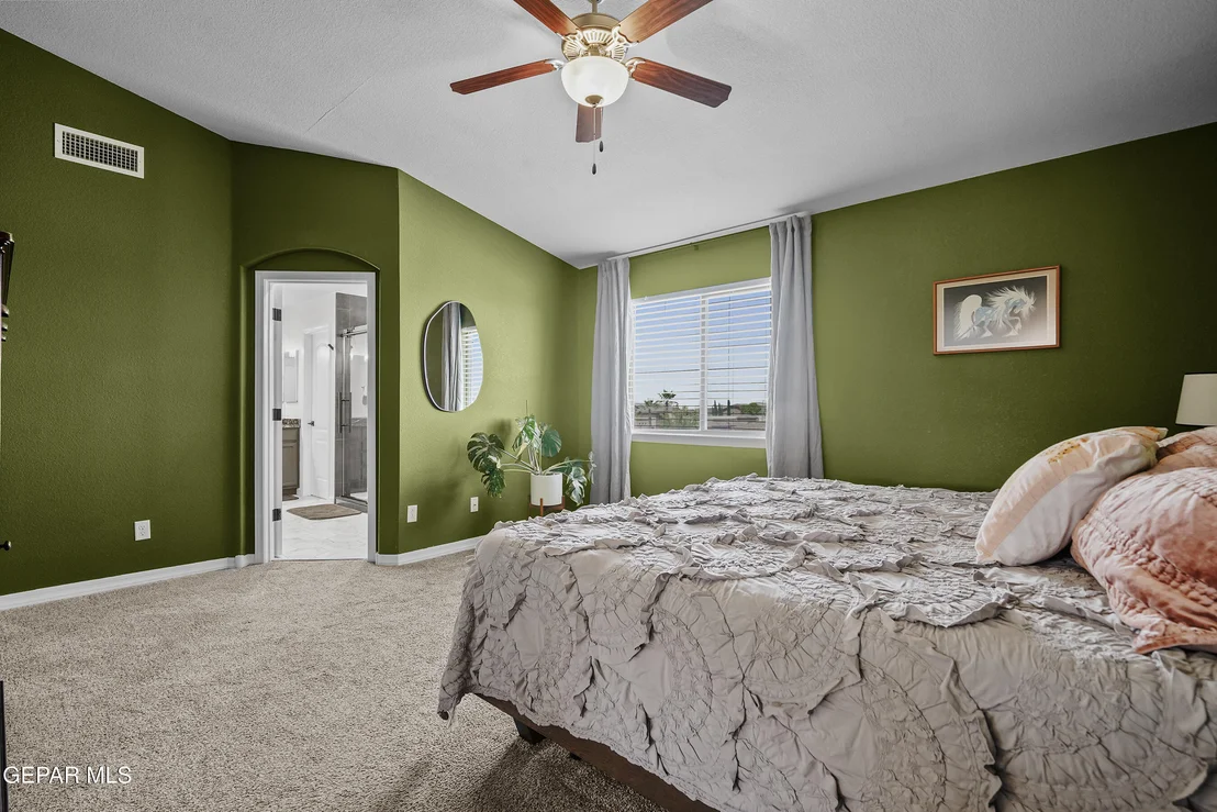 Photo of 14425 APPLE POINT Court