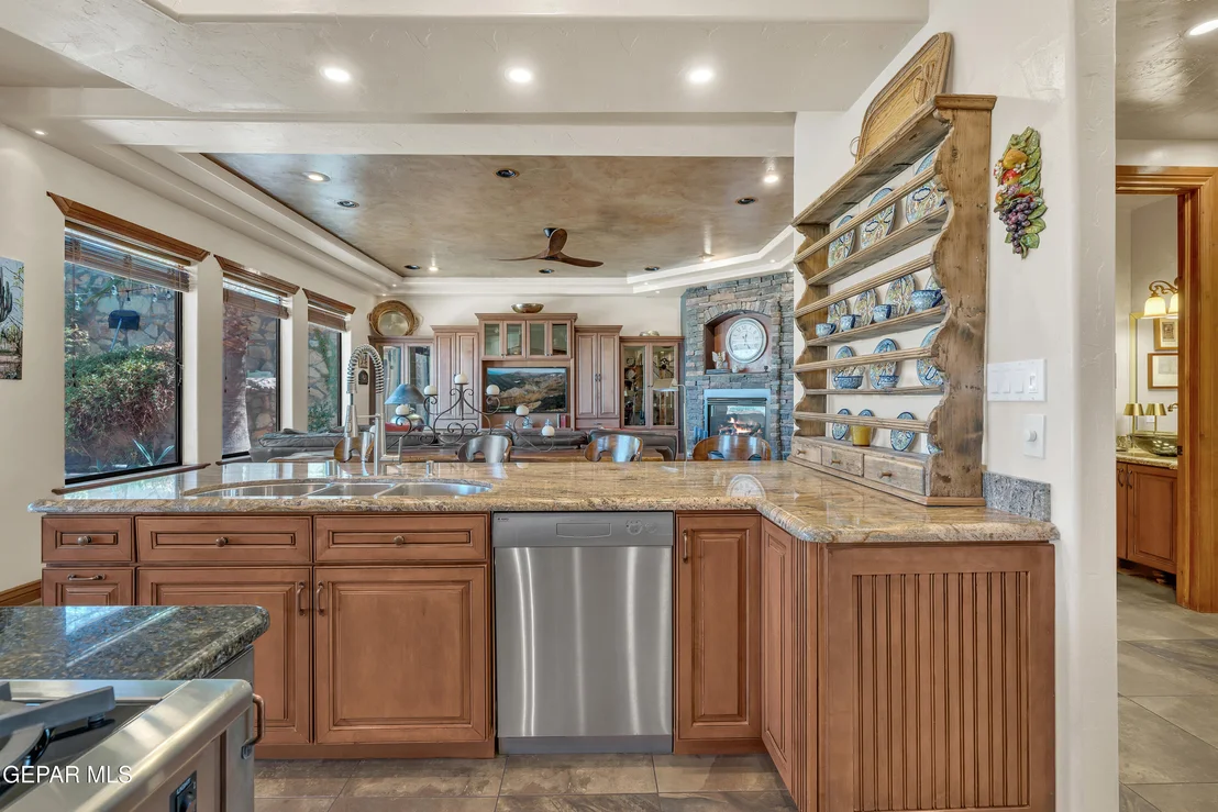 Photo of 6263 FRANKLIN HAWK Avenue