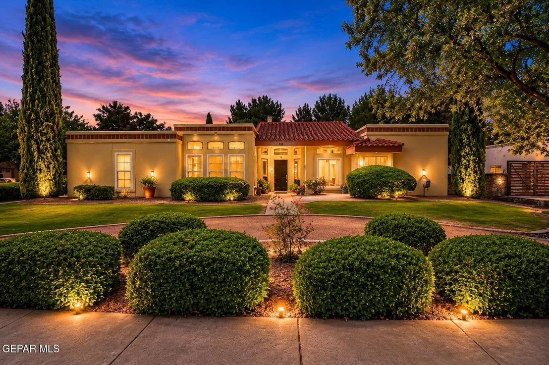 Photo of 716 Willow Glen Drive