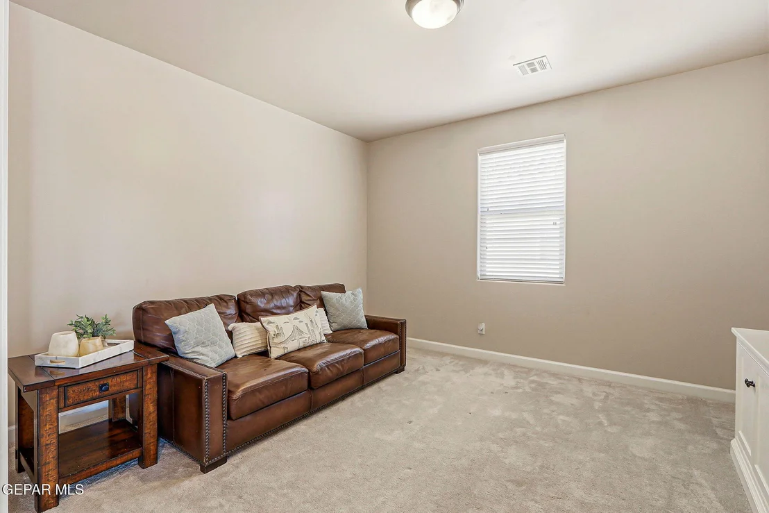 Photo of 5884 Valle Sonar Avenue