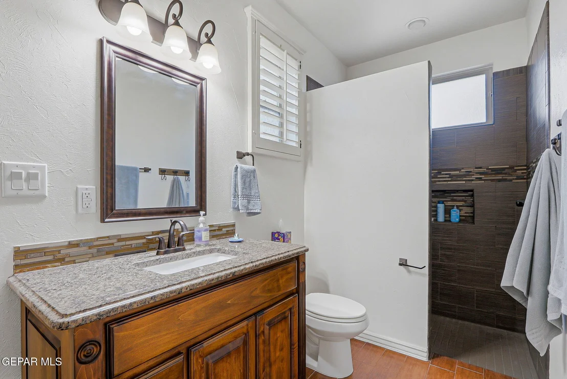 Photo of 6163 FRANKLIN DOVE Avenue