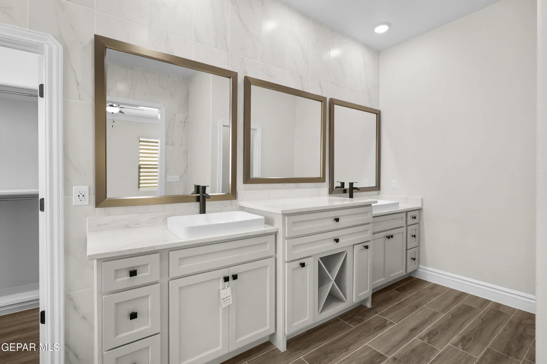 Photo of 13375 Jeff Winton Drive