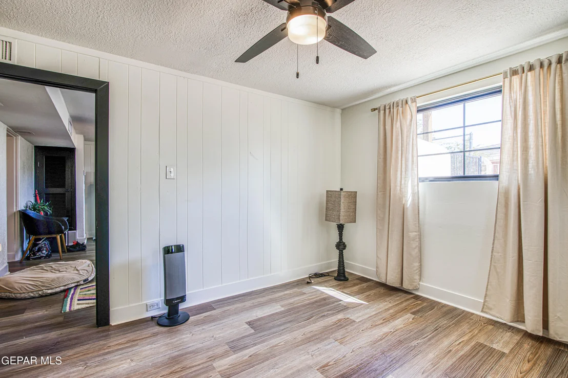Photo of 1206 STOCKWELL Lane