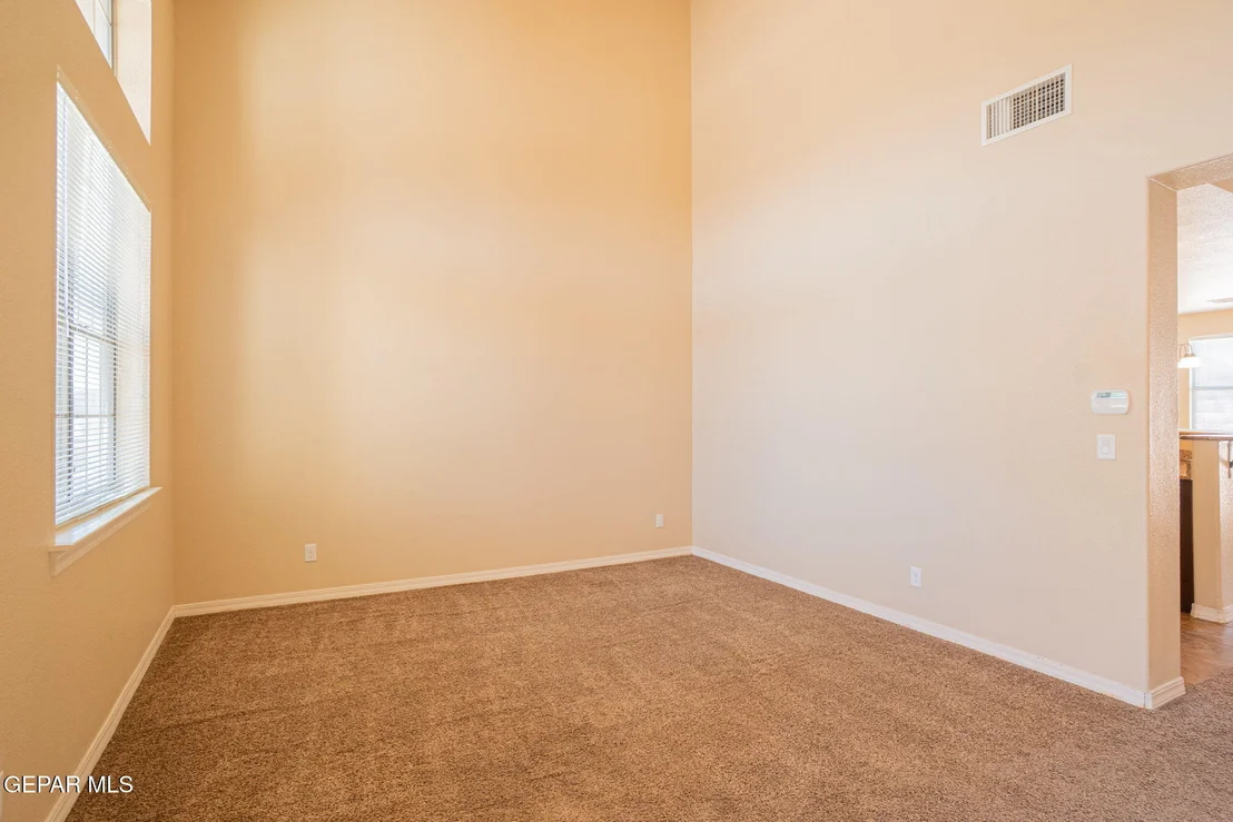 Photo of 3049 LOOKOUT POINT Drive