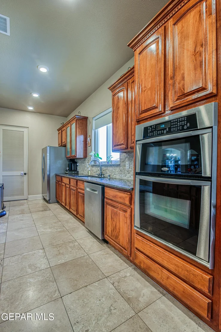 Photo of 6292 FRANKLIN DOVE Avenue