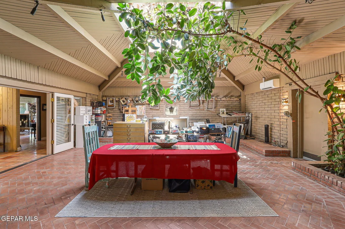 Photo of 4332 DONNYBROOK Place