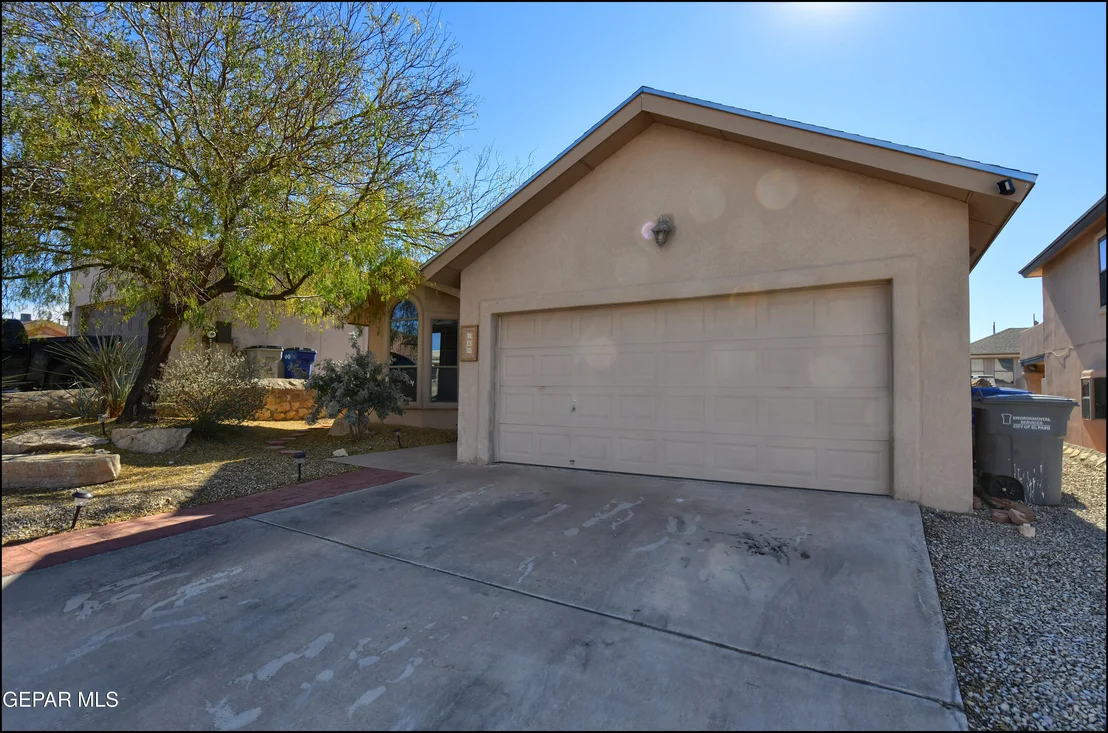 Photo of 260 WESTVALE Court