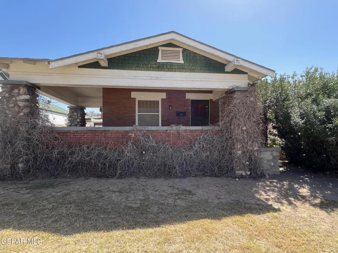 Photo of 1004 MADELINE Drive