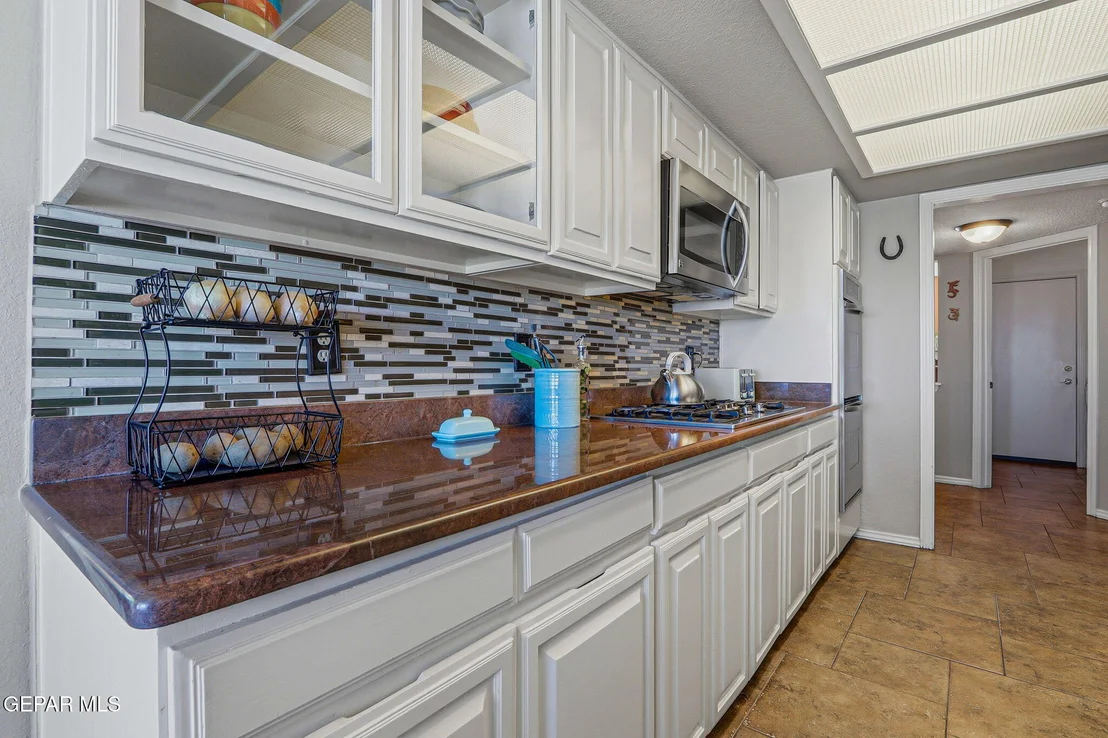 Photo of 805 BRUSSELS Way
