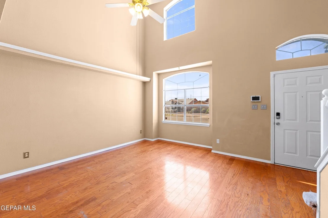 Photo of 6233 Kings Bridge Drive