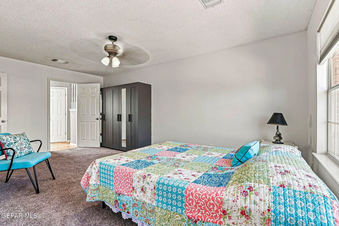 Photo of 4404 LOMA DE ORO Drive