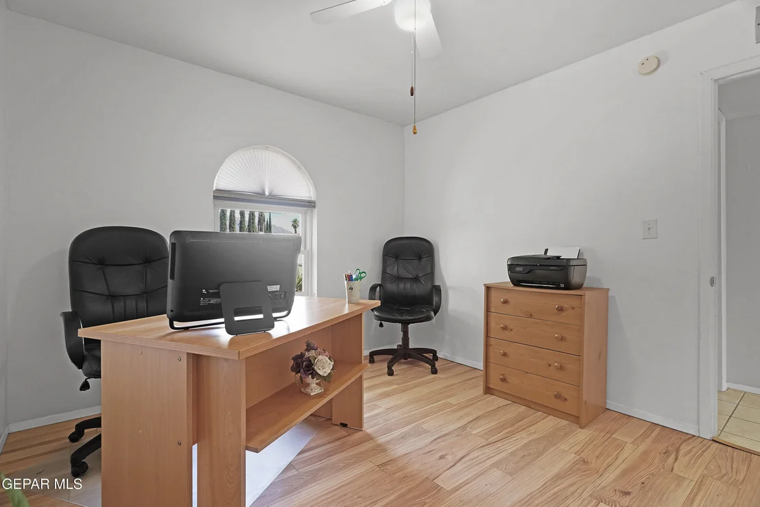 Photo of 805 ESPOLON Drive