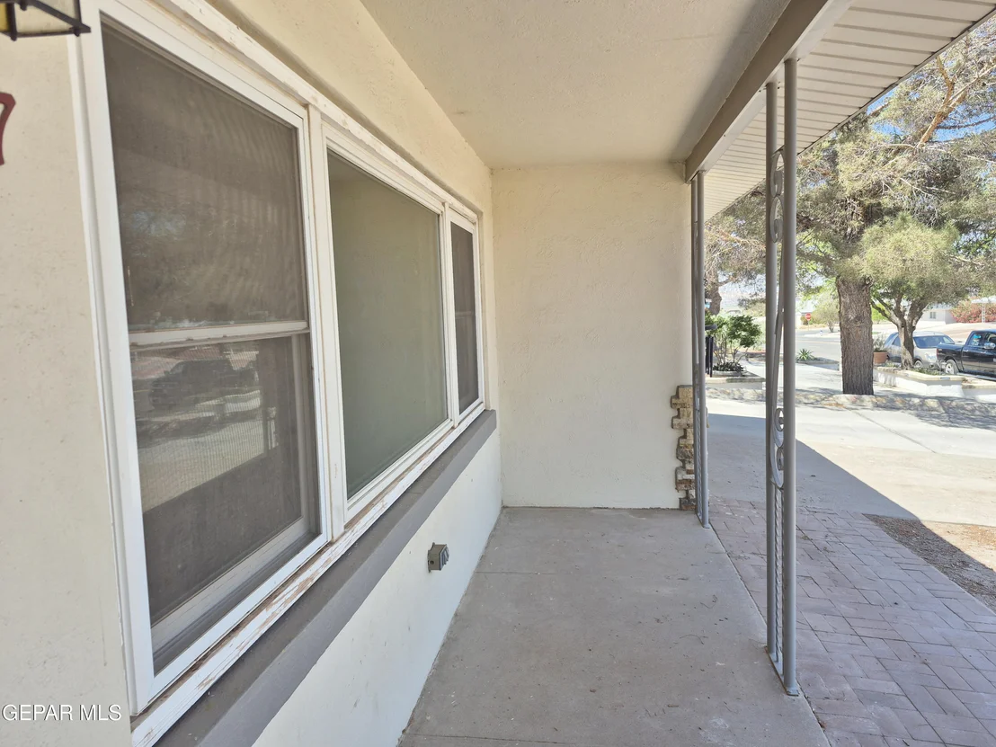 Photo of 417 Balboa Road