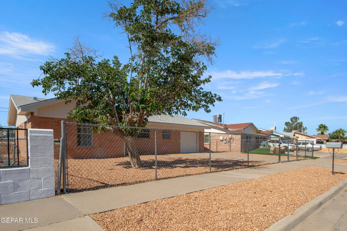 Photo of 9348 ELGIN Drive