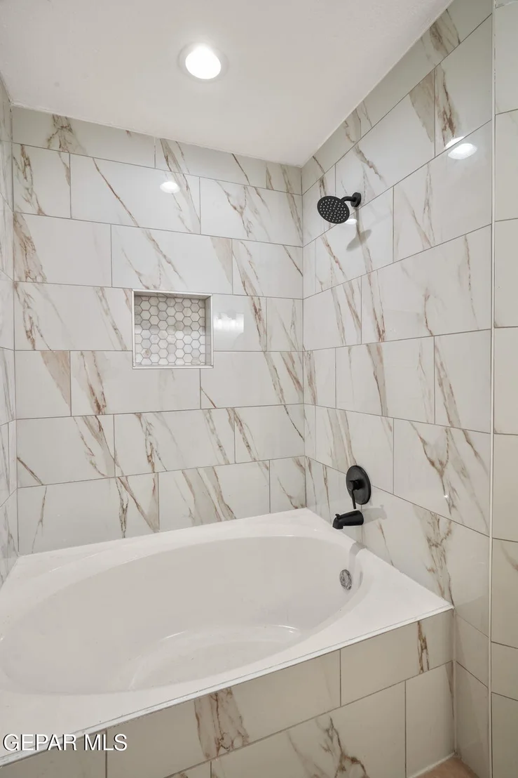 Photo of 12385 Orchard Park