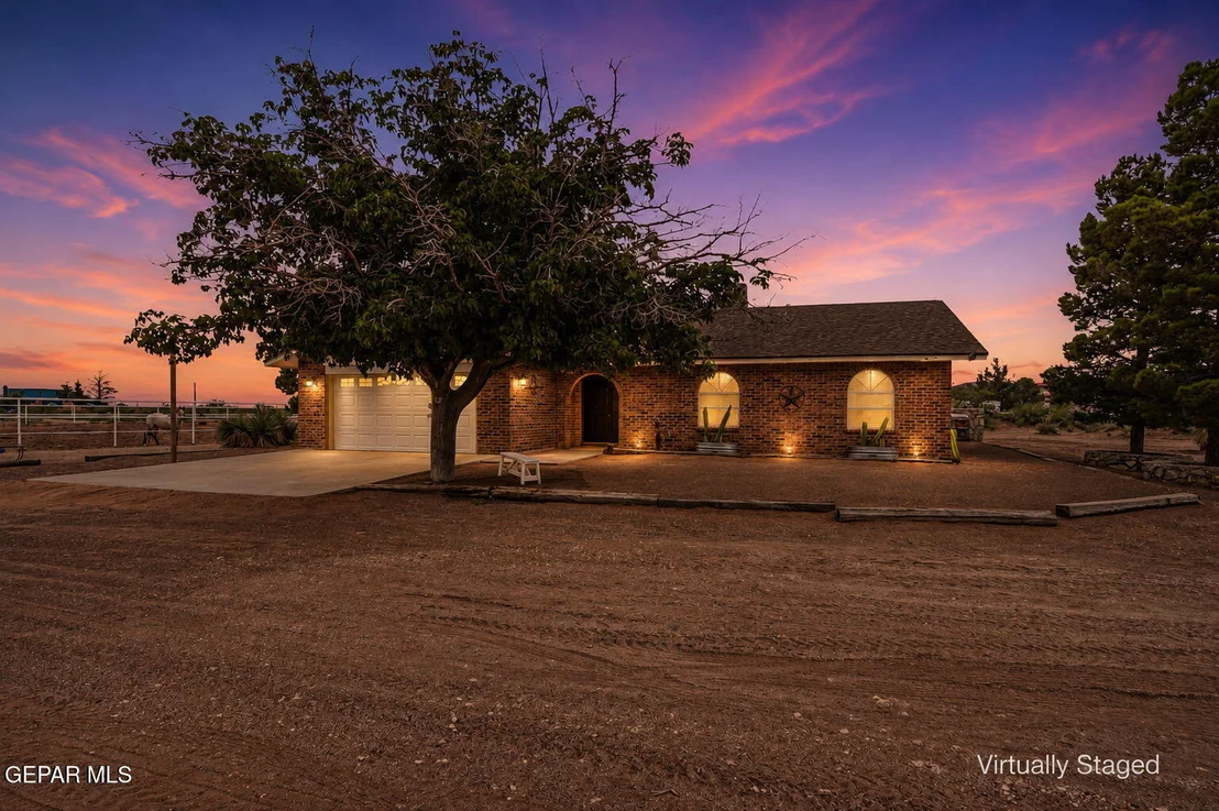 Photo of 6375 DESERT WILLOW Drive