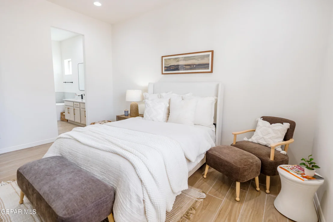Photo of 12404 Amesbury Drive