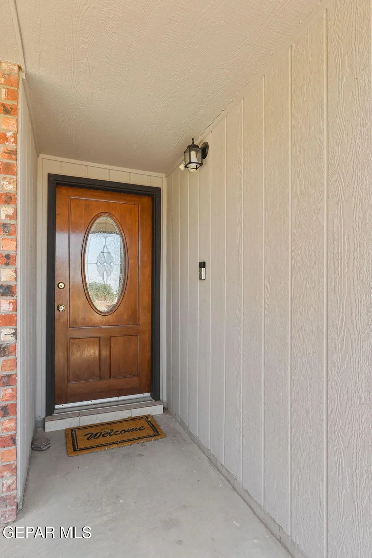 Photo of 1400 Maple Ridge Way