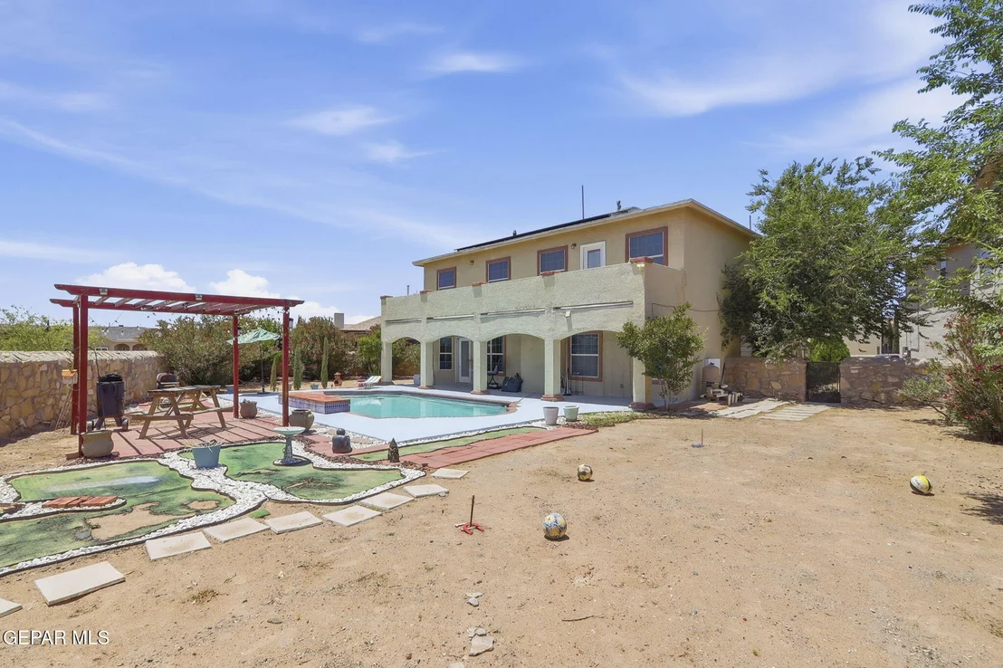 Photo of 12720 SETTING SUN Drive