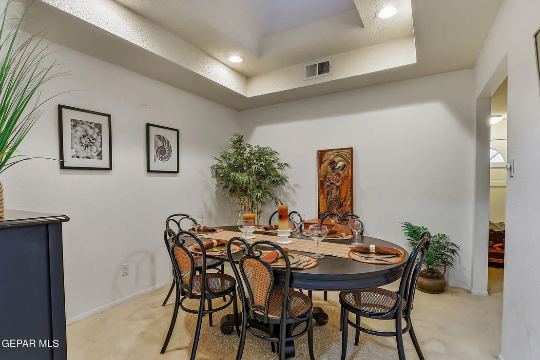 Photo of 7616 DIANJOU Drive