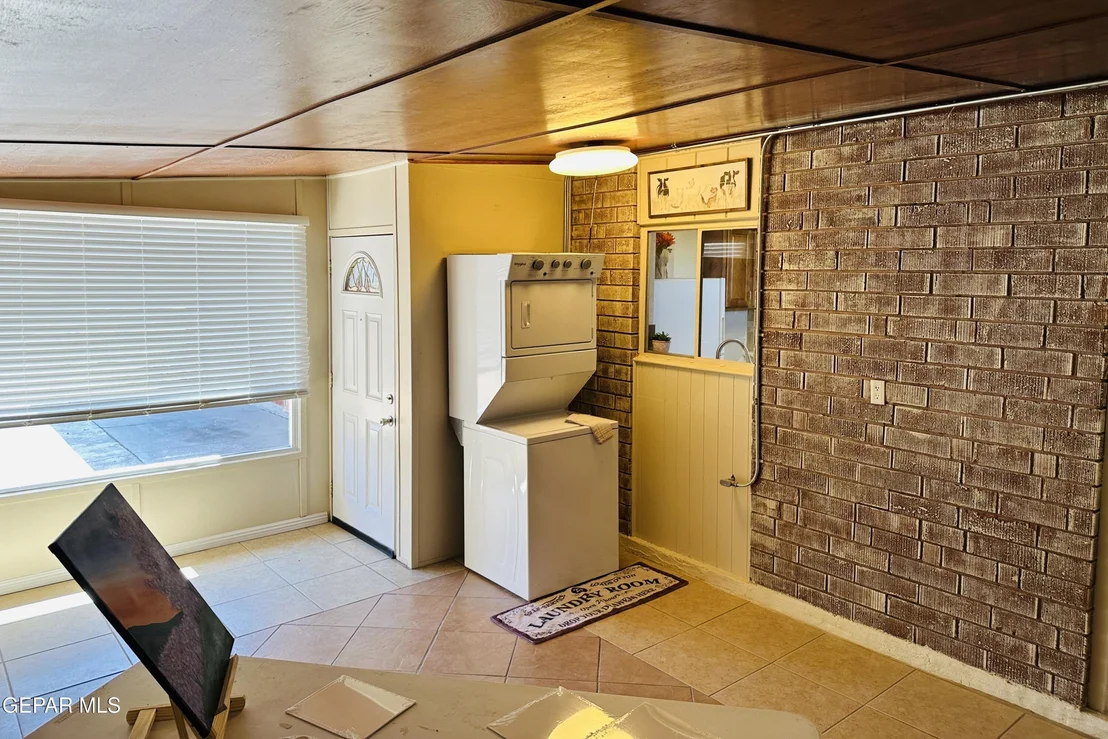 Photo of 8827 Mt Delano Drive