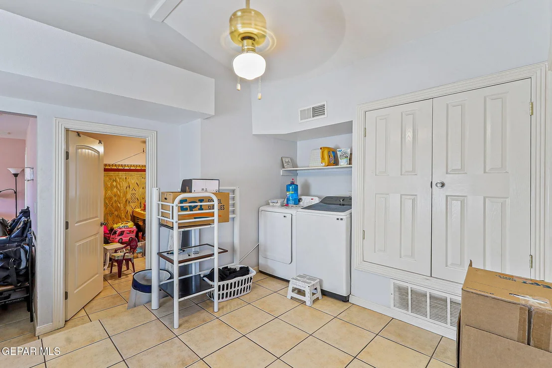 Photo of 4019 VANDERVEER Drive