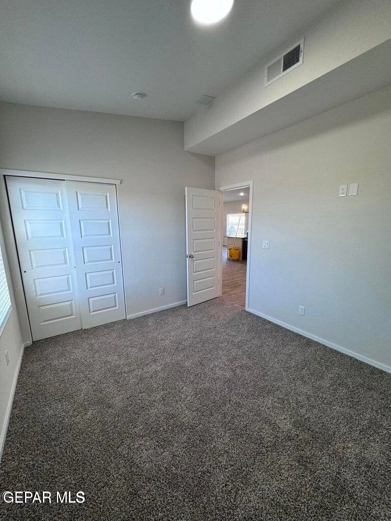 Photo of 975 Barbara Ave Avenue