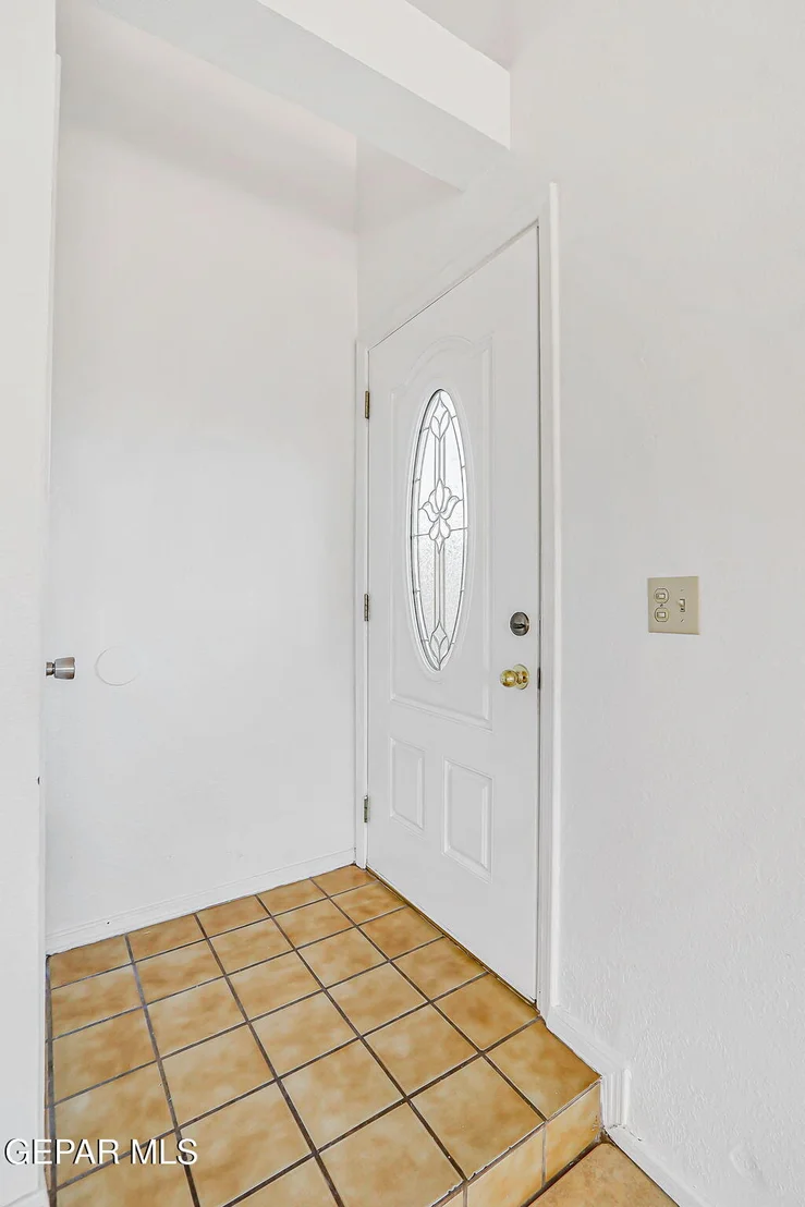 Photo of 10846 QUARTZ Street