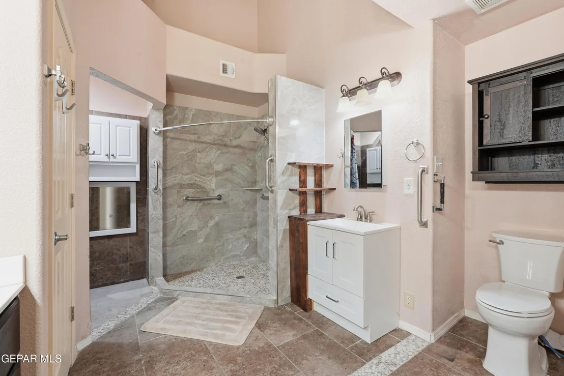 Photo of 320 Emerald Woods Street