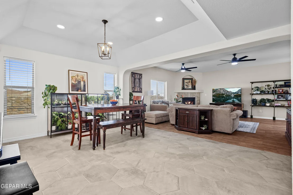 Photo of 14425 APPLE POINT Court