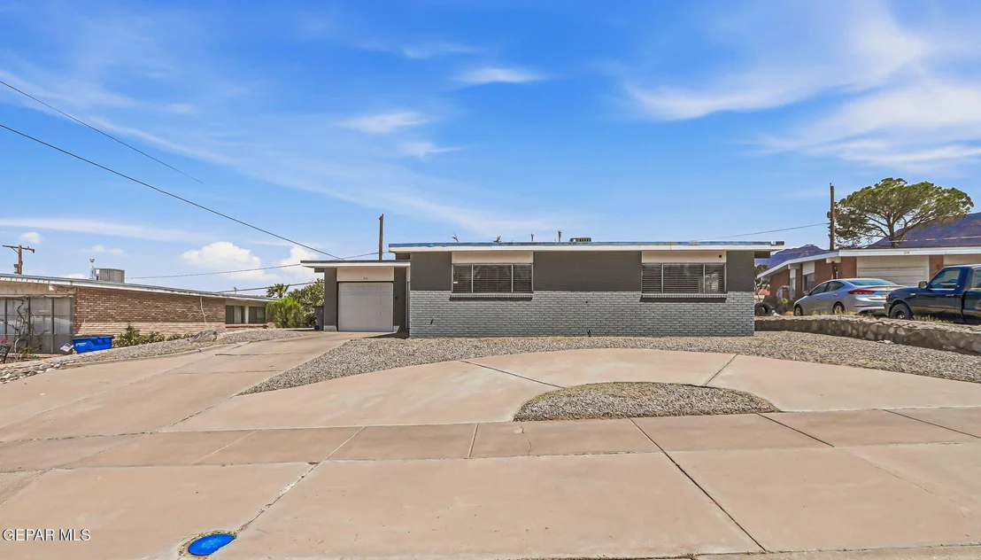 Photo of 313 MARDI GRAS Drive