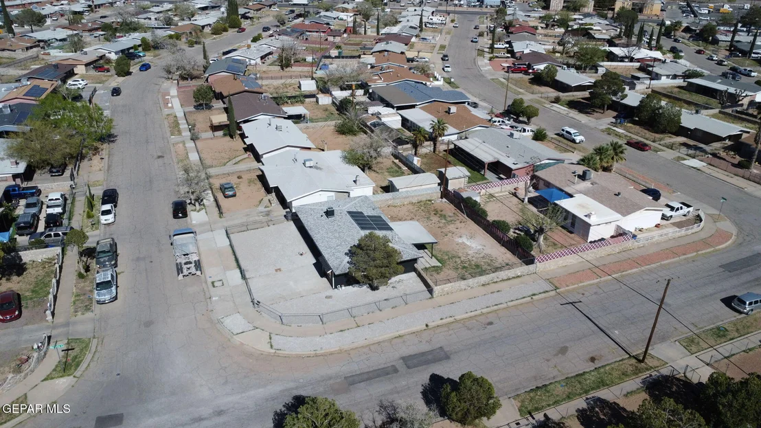 Photo of 5700 Lexington Road