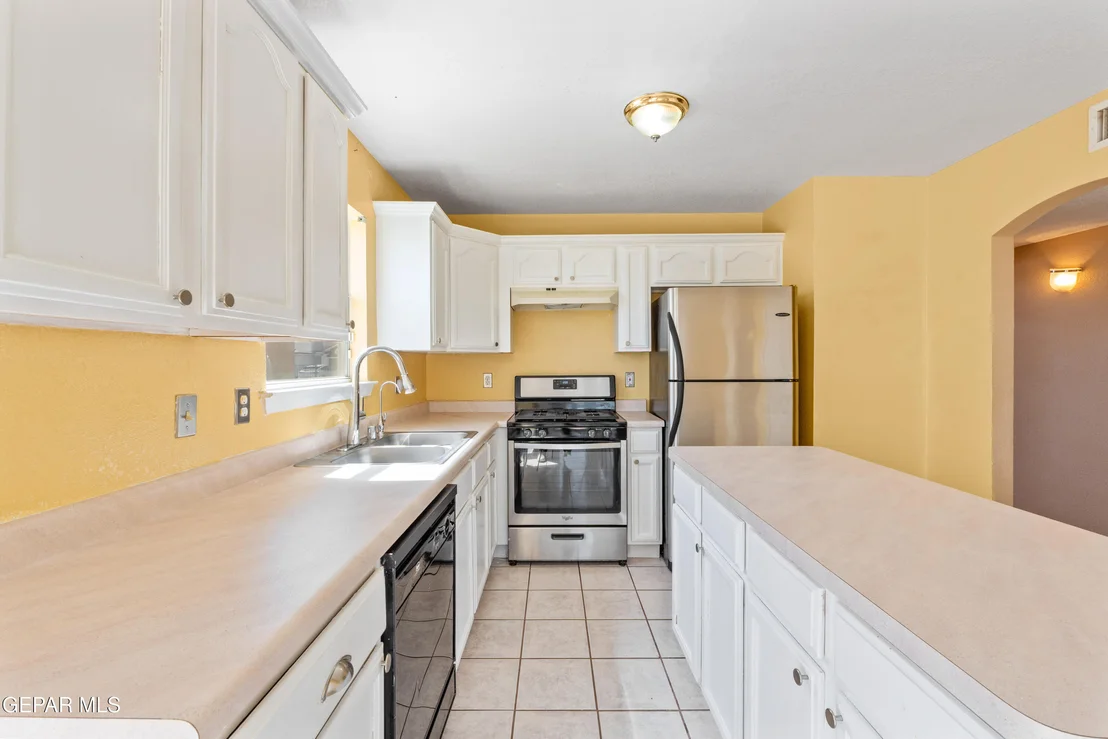 Photo of 6233 Kings Bridge Drive