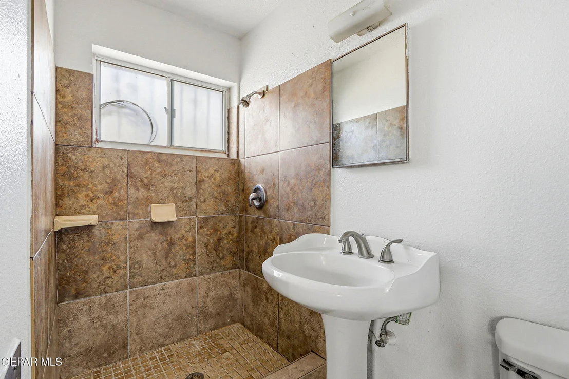 Photo of 5852 STURGEON Drive