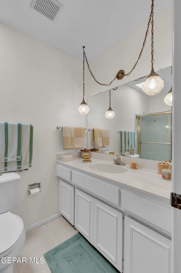 Photo of 5009 MCCORMICK Lane
