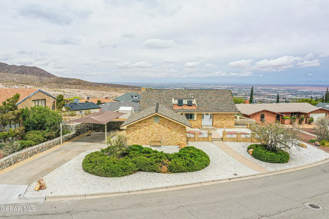 Photo of 2915 STONE EDGE Road