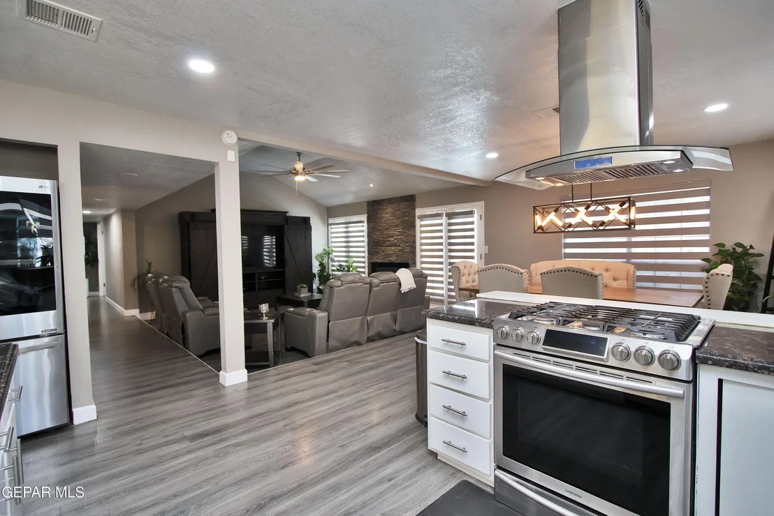 Photo of 6777 Villa Hermosa Drive