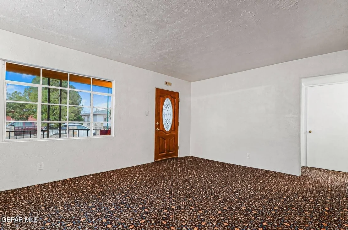 Photo of 637 Alicia Drive