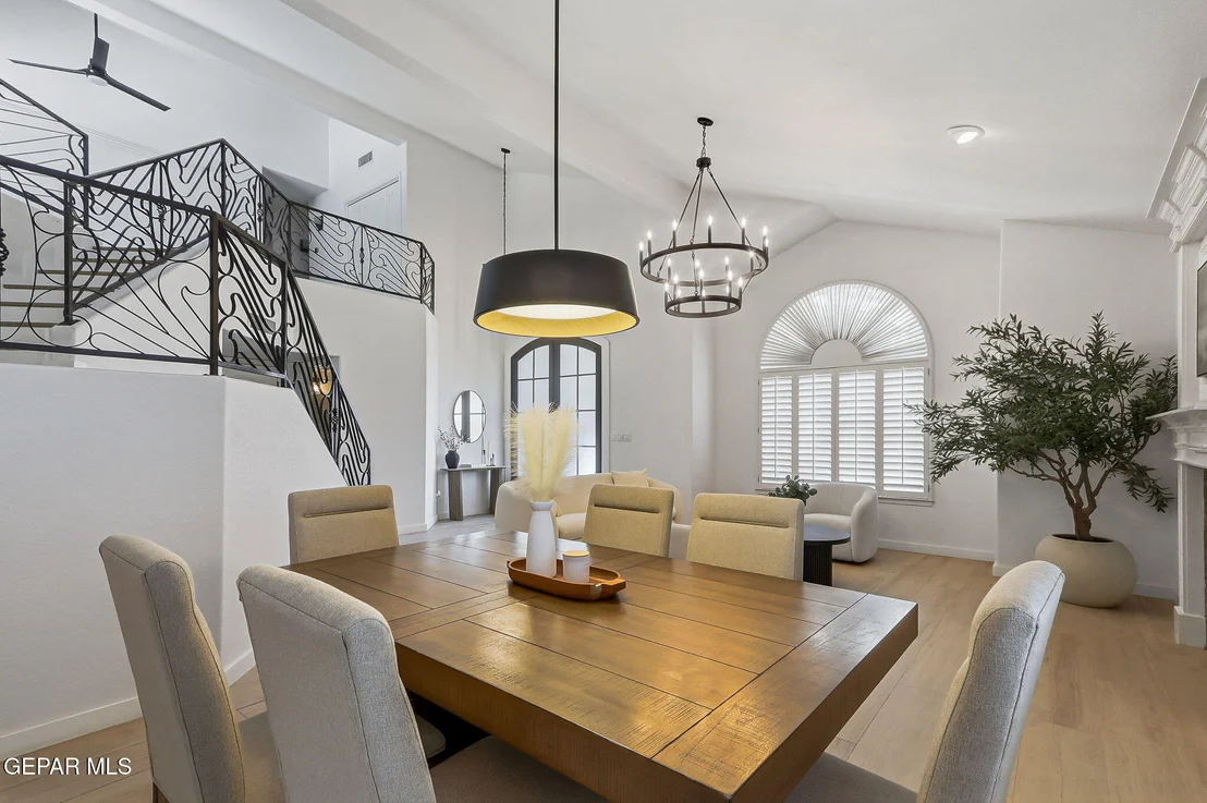 Photo of 6633 WIND RIDGE Drive