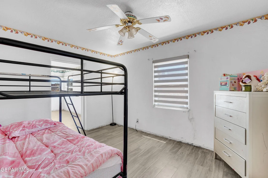 Photo of 5013 Flower Drive