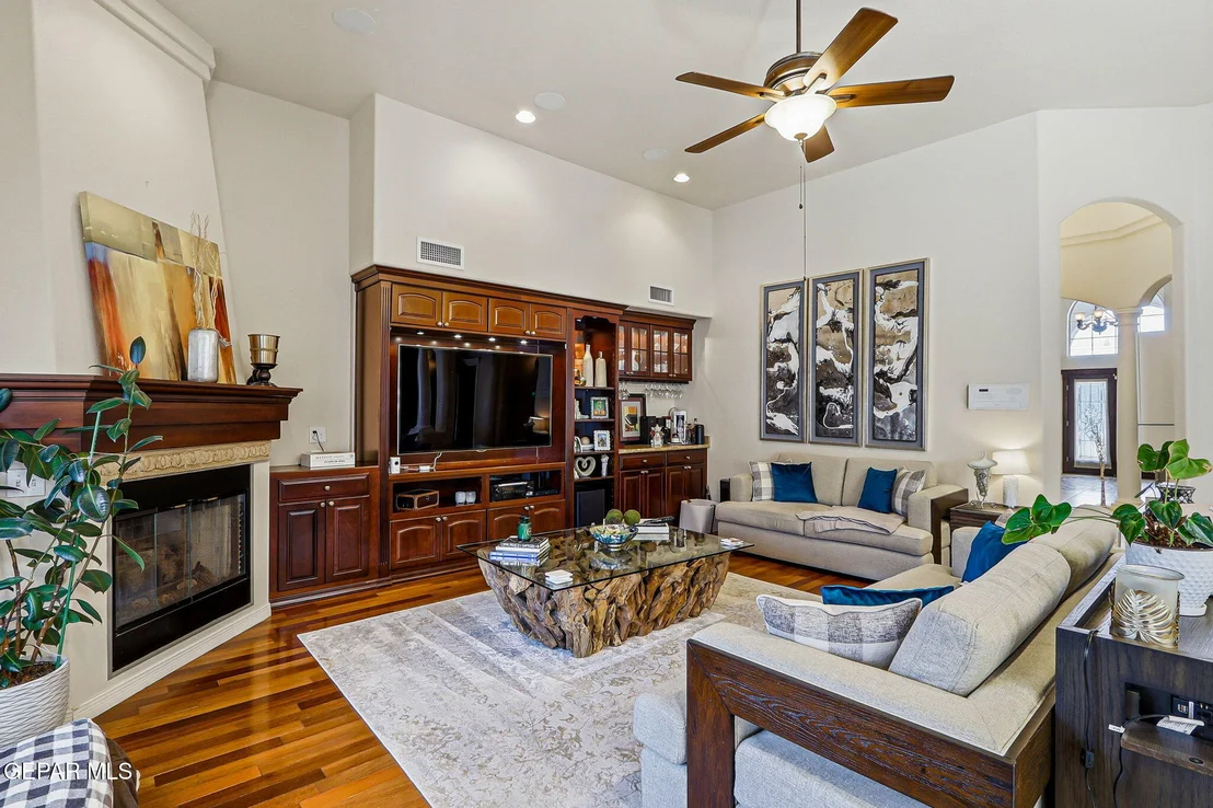 Photo of 6320 FRANKLIN BLUFF Drive