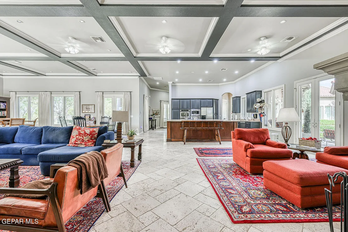 Photo of 656 COX Road
