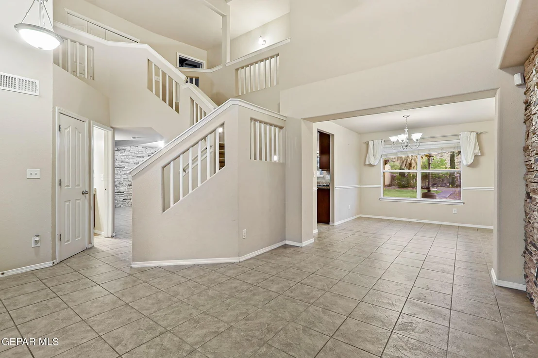 Photo of 6628 Parque del Sol Drive