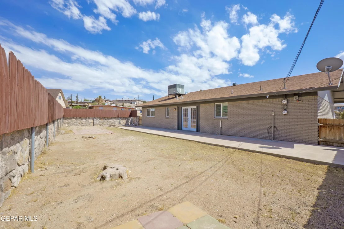 Photo of 301 Mardi Gras Drive