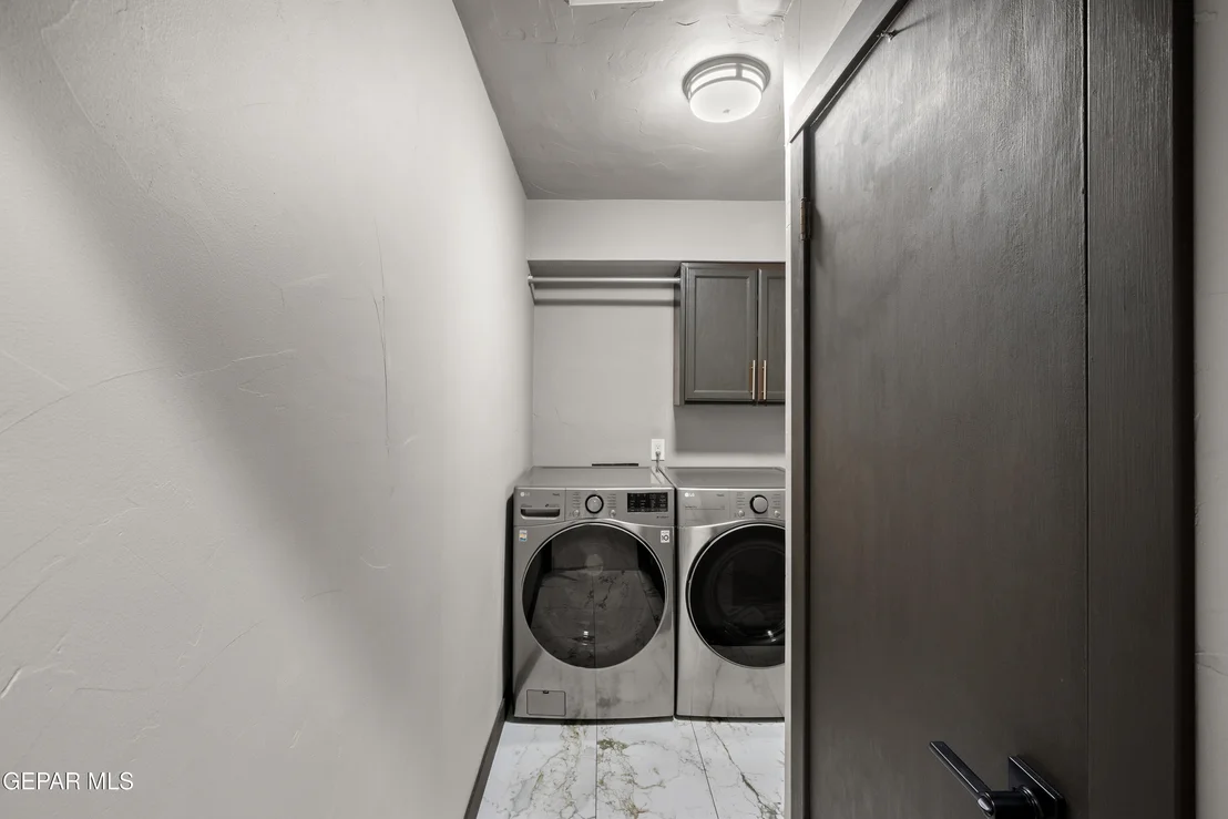Photo of 516 N SATELLITE Drive