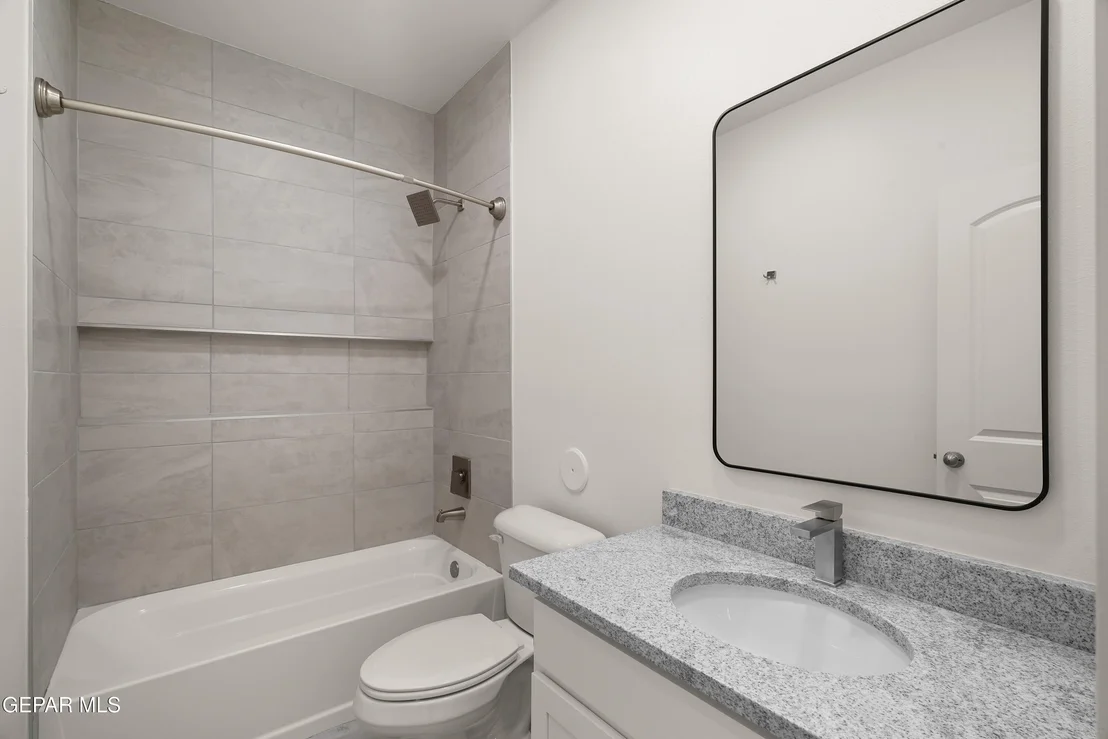 Photo of 13833 Summer Wave Avenue