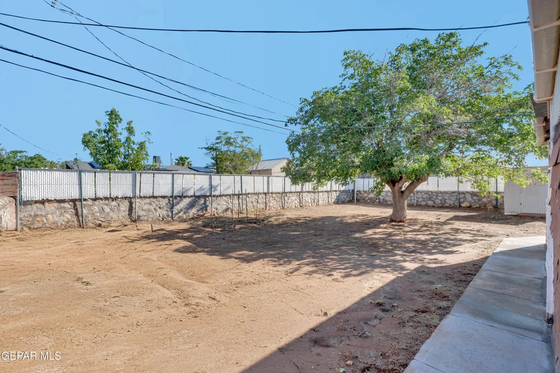 Photo of 5213 SUN VALLEY Drive