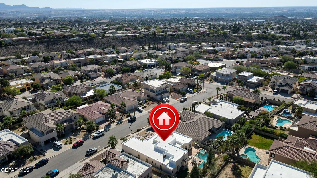 Photo of 6337 Franklin Bluff Dr Drive