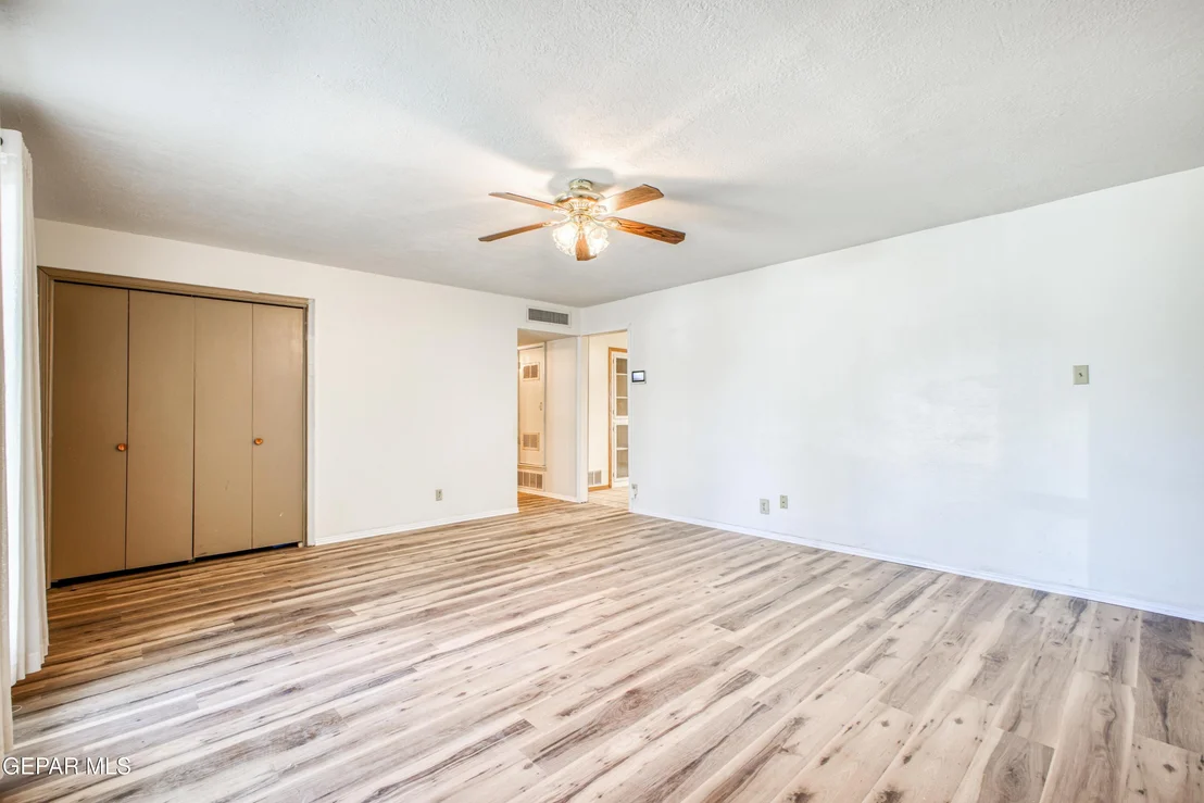 Photo of 5800 NIKE Lane
